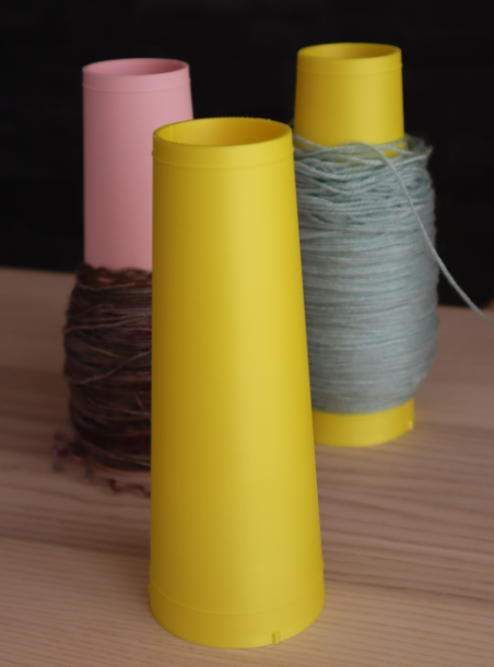 Set of 2 cones.